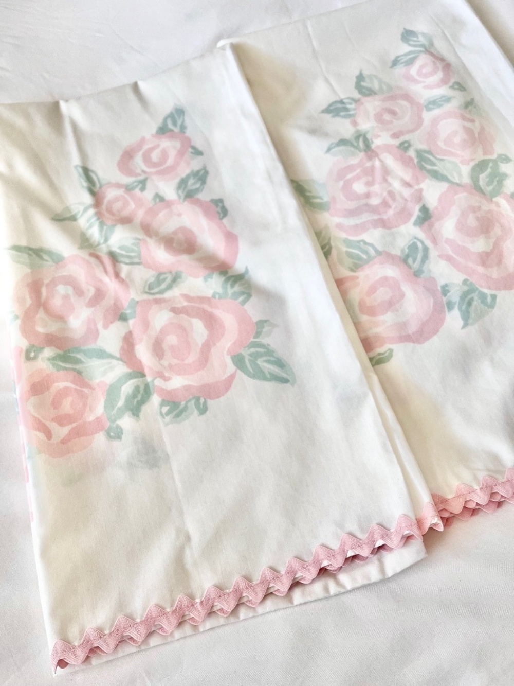 Vintage Lady Pepperell Pillowcases Set of 2 White Percale Scalloped Trim - Picture 9 of 10